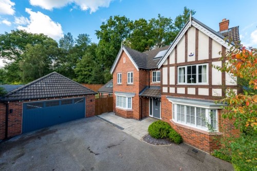 Arrange a viewing for Duxbury Manor Way, Chorley