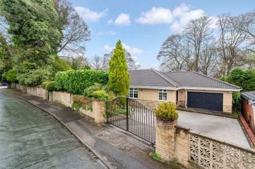 Arrange a viewing for Sedgefield Drive, Smithills